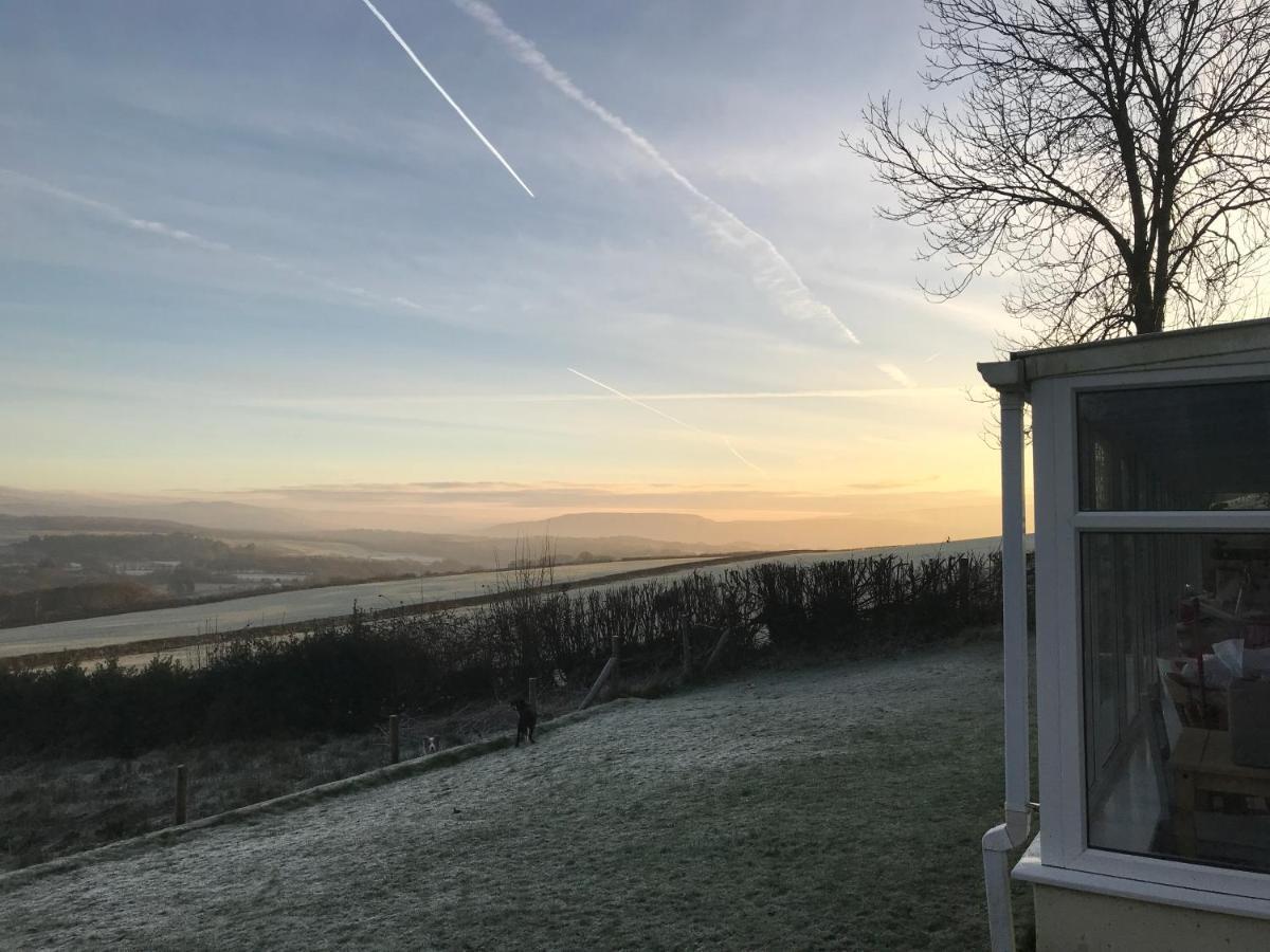 Cwtch Farm Bed & Breakfast Ystalyfera Eksteriør bilde