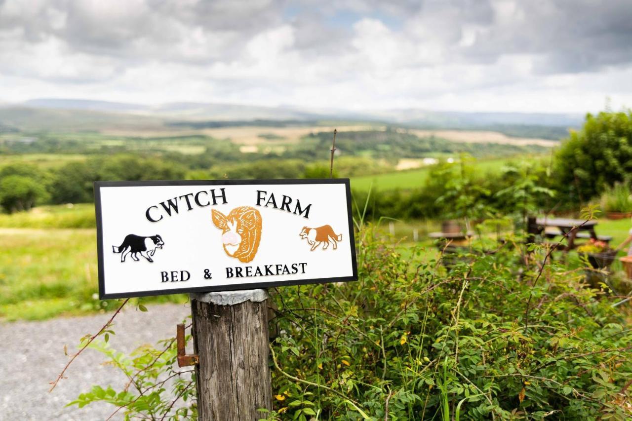 Cwtch Farm Bed & Breakfast Ystalyfera Eksteriør bilde