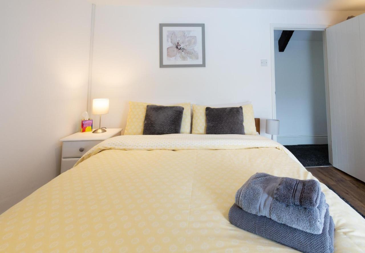 Cwtch Farm Bed & Breakfast Ystalyfera Eksteriør bilde