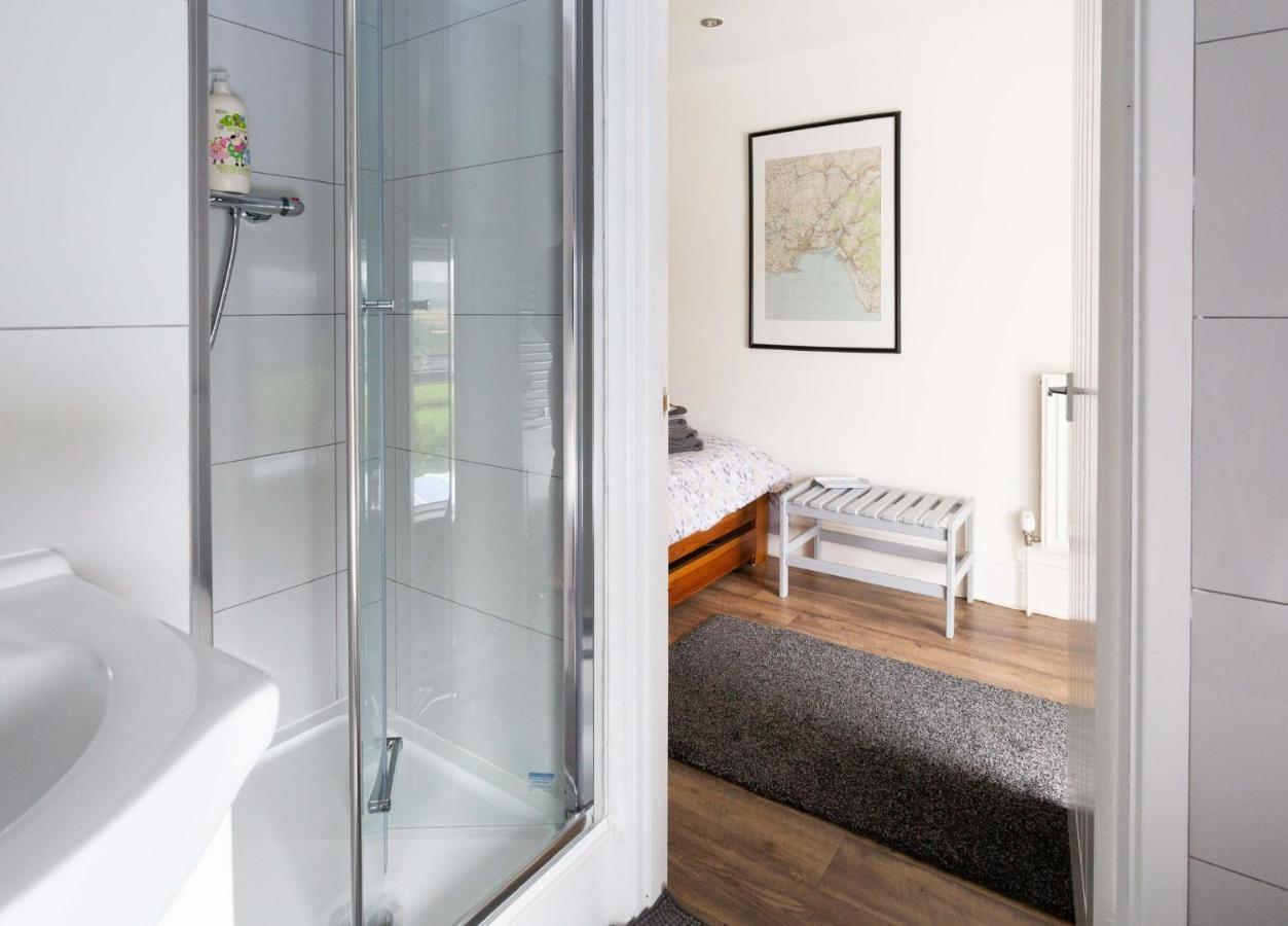 Cwtch Farm Bed & Breakfast Ystalyfera Eksteriør bilde