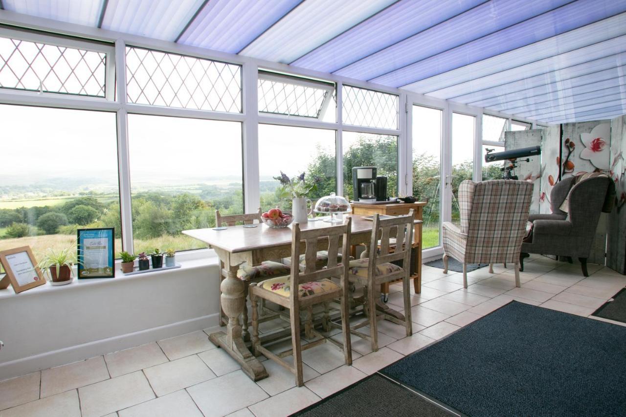 Cwtch Farm Bed & Breakfast Ystalyfera Eksteriør bilde